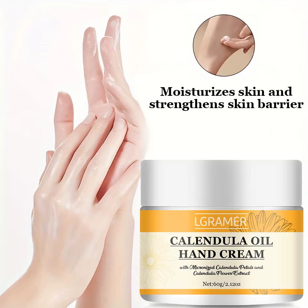 La crème pour les mains à l'huile de calendula améliore l'éclat de la peau