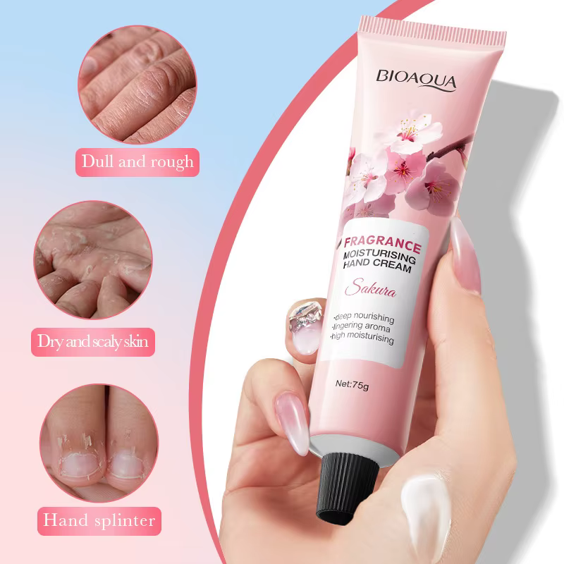 Crème pour les mains hydratante à la fragrance de Sakura BIOAQUA