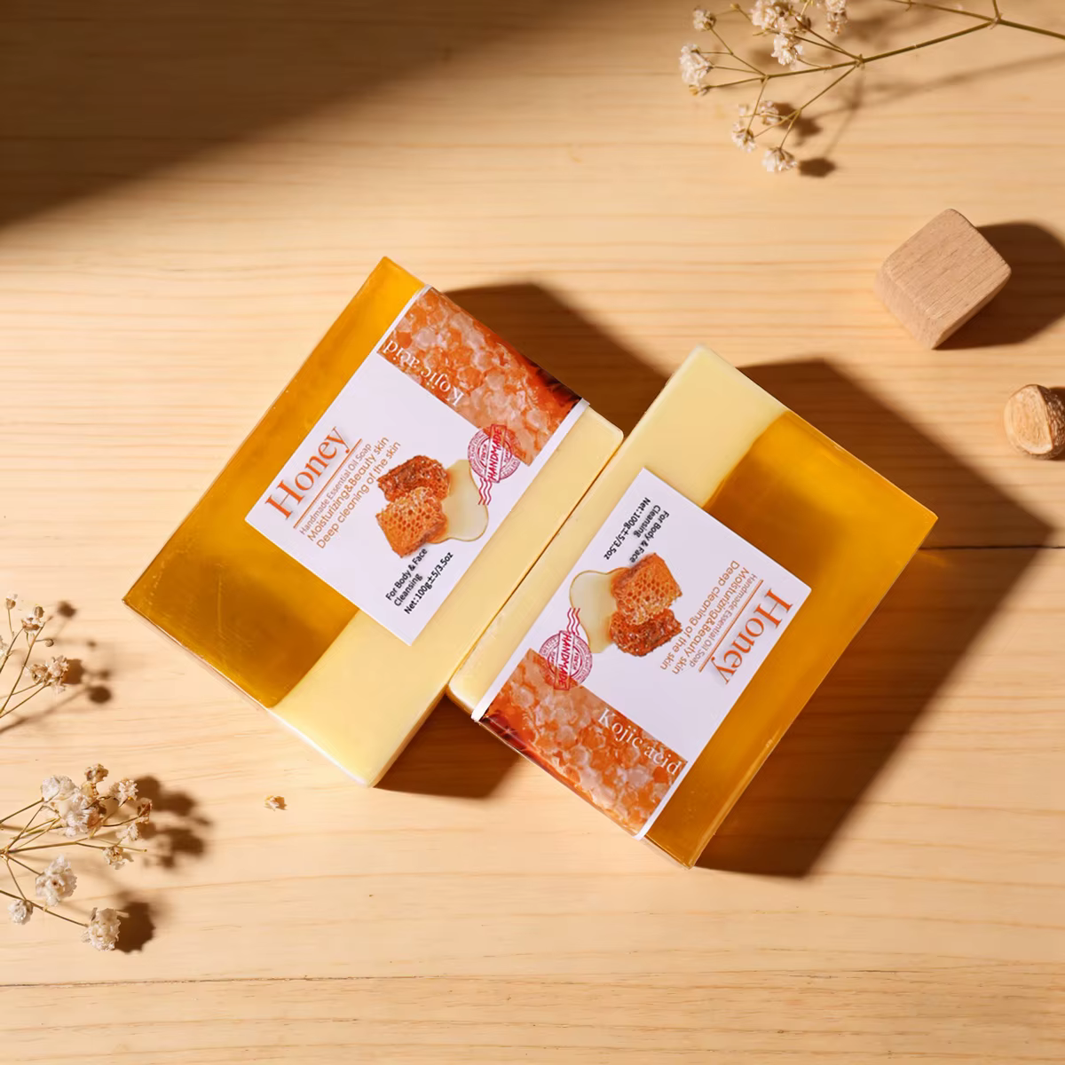 Savon fait à la main au lait de chèvre et au miel bicolore