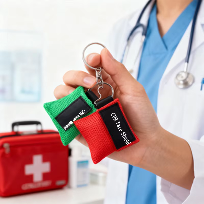 Porte-clés de protection faciale CPR, réanimateur d'urgence professionnel de premiers secours, outil de soins de santé pour le sauvetage en plein air, 1 à 10 pièces