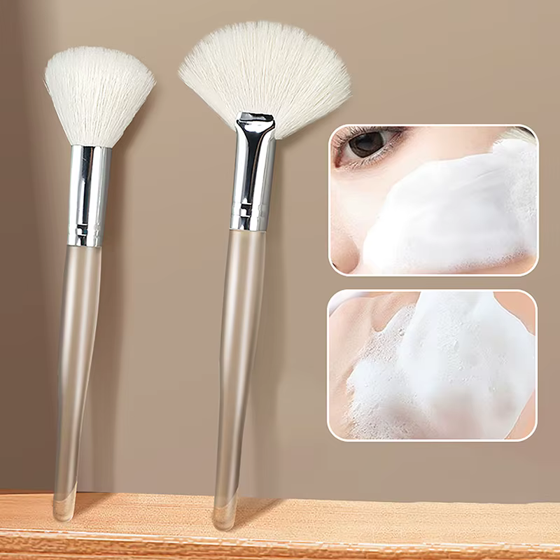 Brosse nettoyante pour le visage