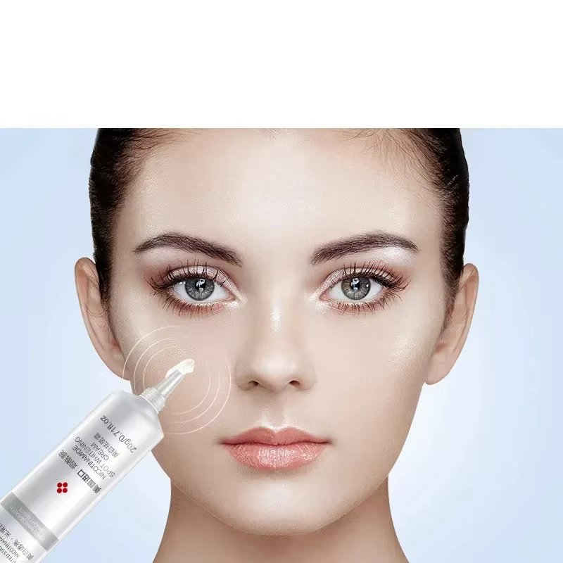 Crème pour le visage, estompe les taches de rousseur