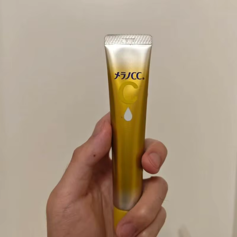 Japon Lotton CC Anti-taches Essence éclaircit le teint de la peau améliore la matité visage acné dissolvant barrière