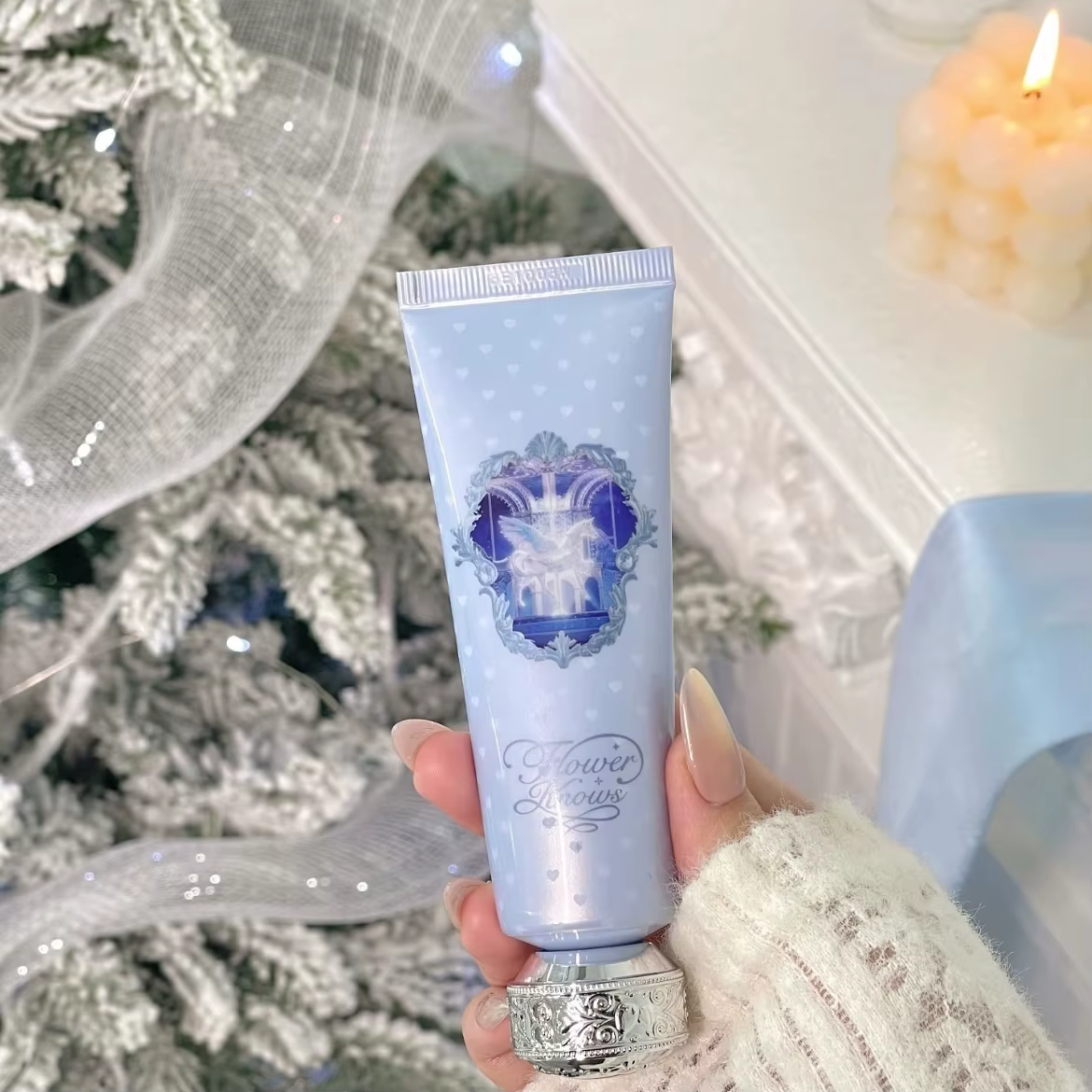 Flower Knows Christmas Limited Crème pour les mains parfumée Fraise Cupidon Collection Hydratant